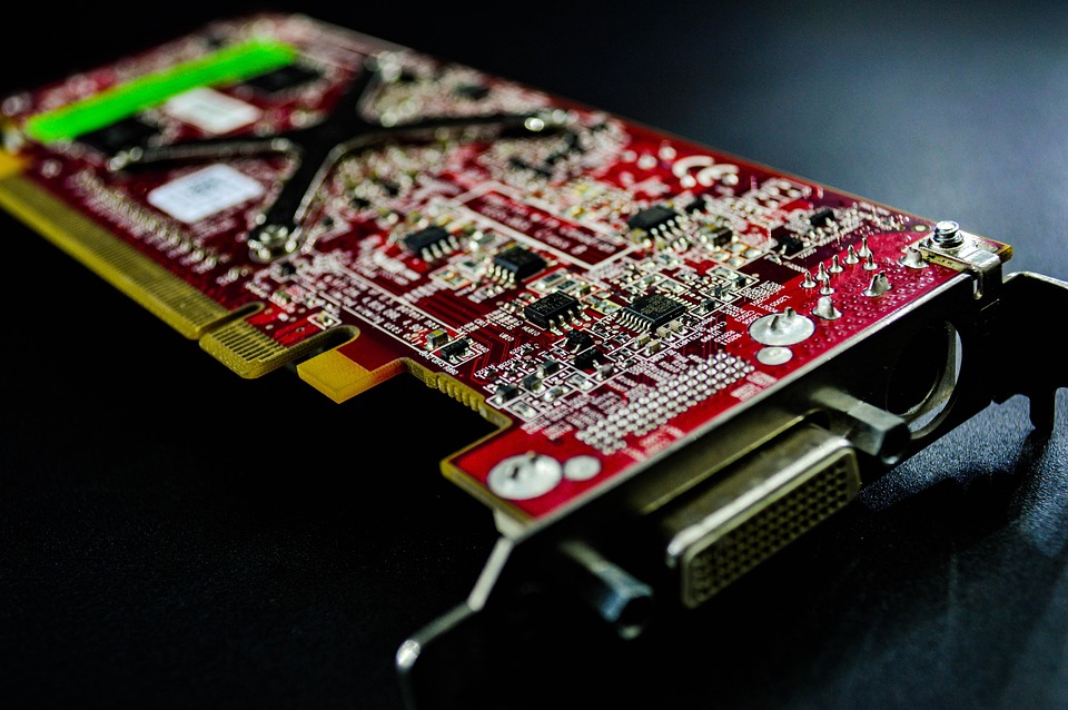 Comparing High-Risk vs. Traditional Credit Card Processors: Which Works Best?