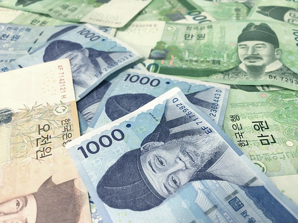 Focusing on Mobile/Online Payments: