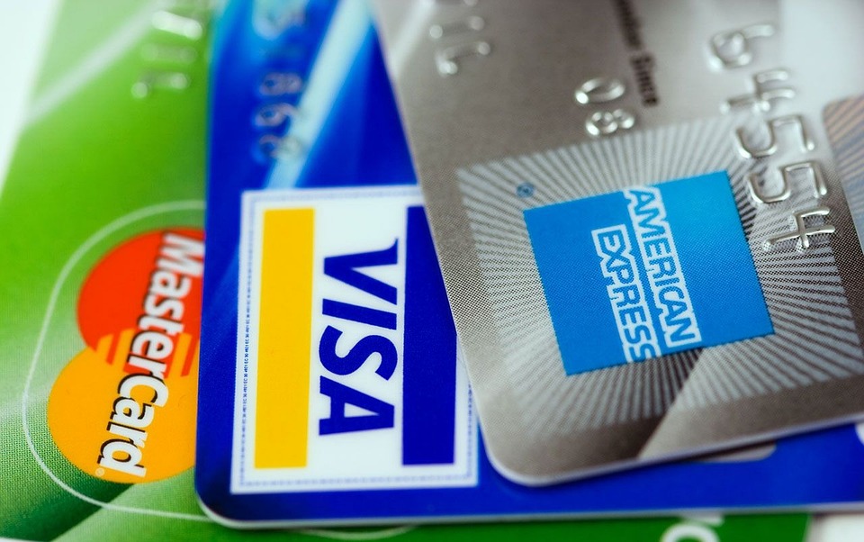 The Costs and Benefits of High-Risk Merchant Accounts