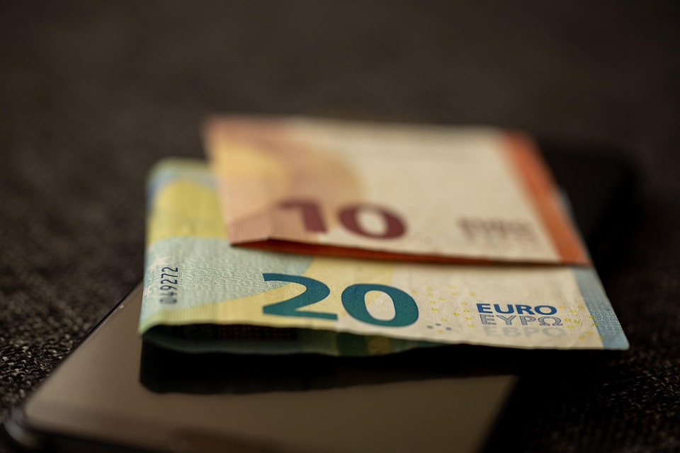 The Good, the Bad, and the Ugly: An Honest Look at Cash App for Business