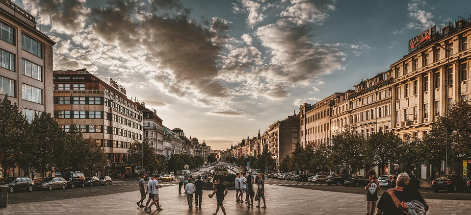 How Much Does Square Charge Per Transaction? A 2024 Guide