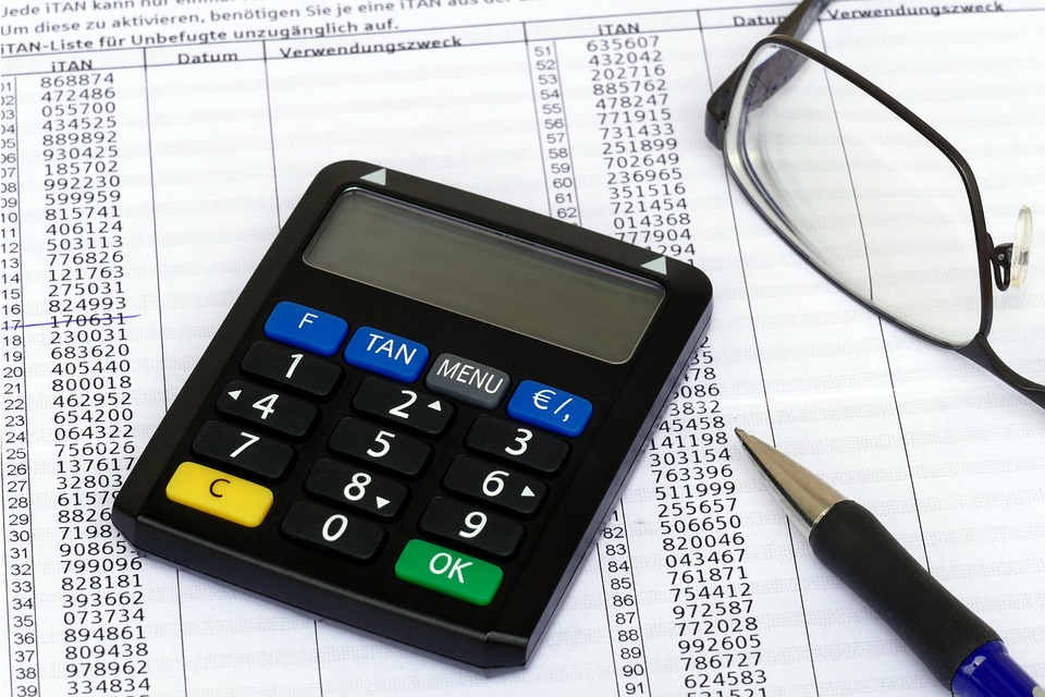 ACH vs. Wire Transfer: Which is Right for You?