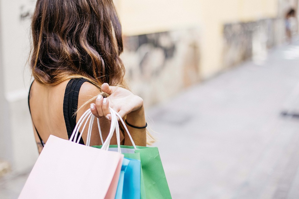 Boost Your Retail Sales with the Right Merchant Services